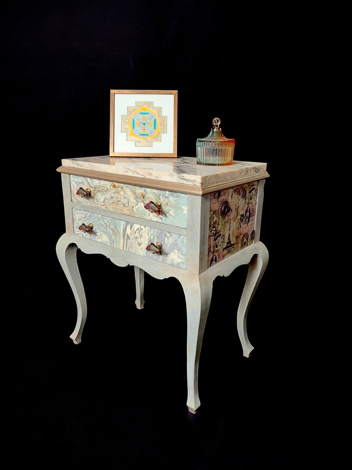 Mesita auxiliar artística - CredenzArt custom design