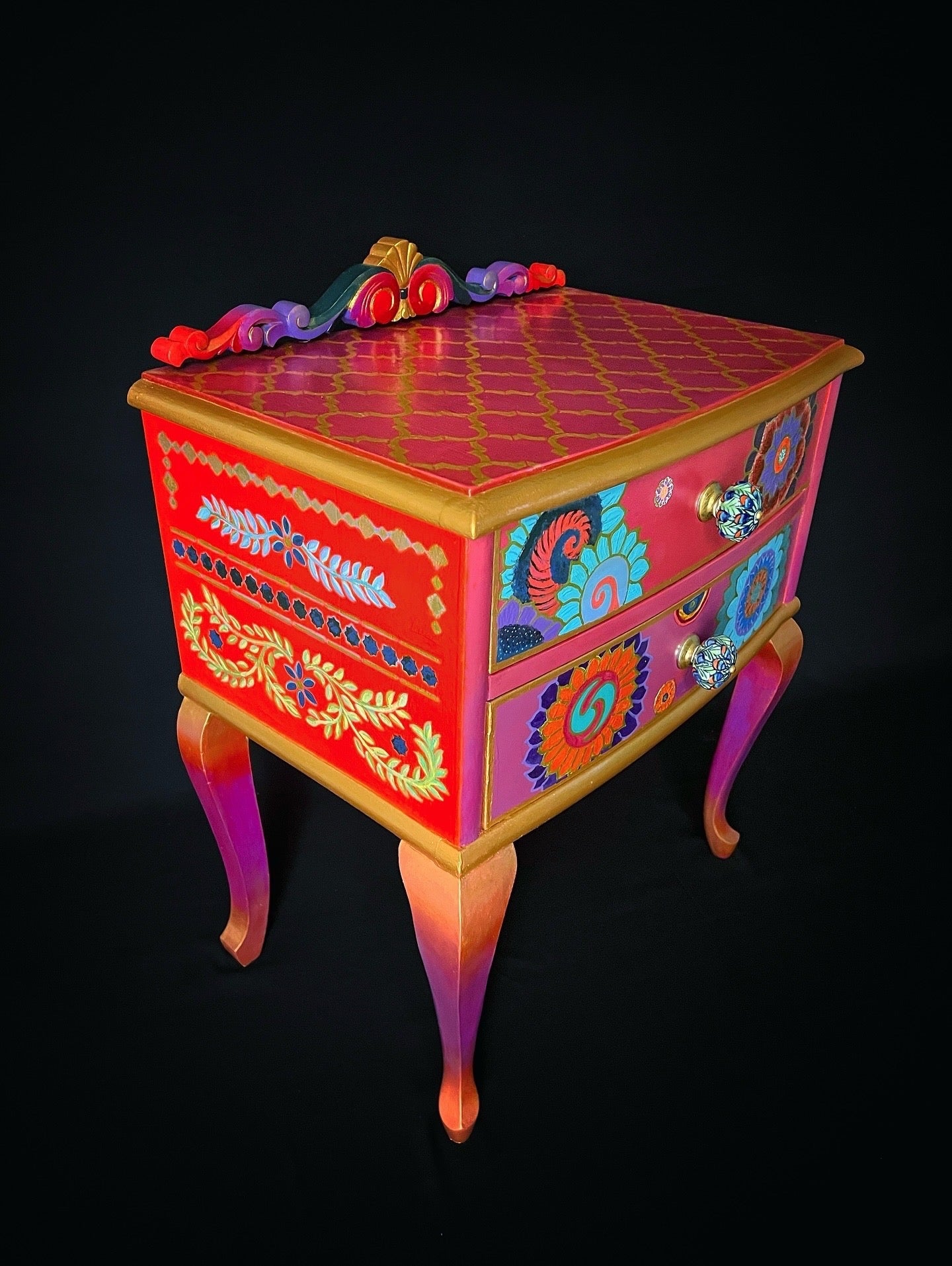 {{ product_title }} – {{ option1 }} {{ option2 }} image {{ incrementing_number }} | CredenzArt custom design