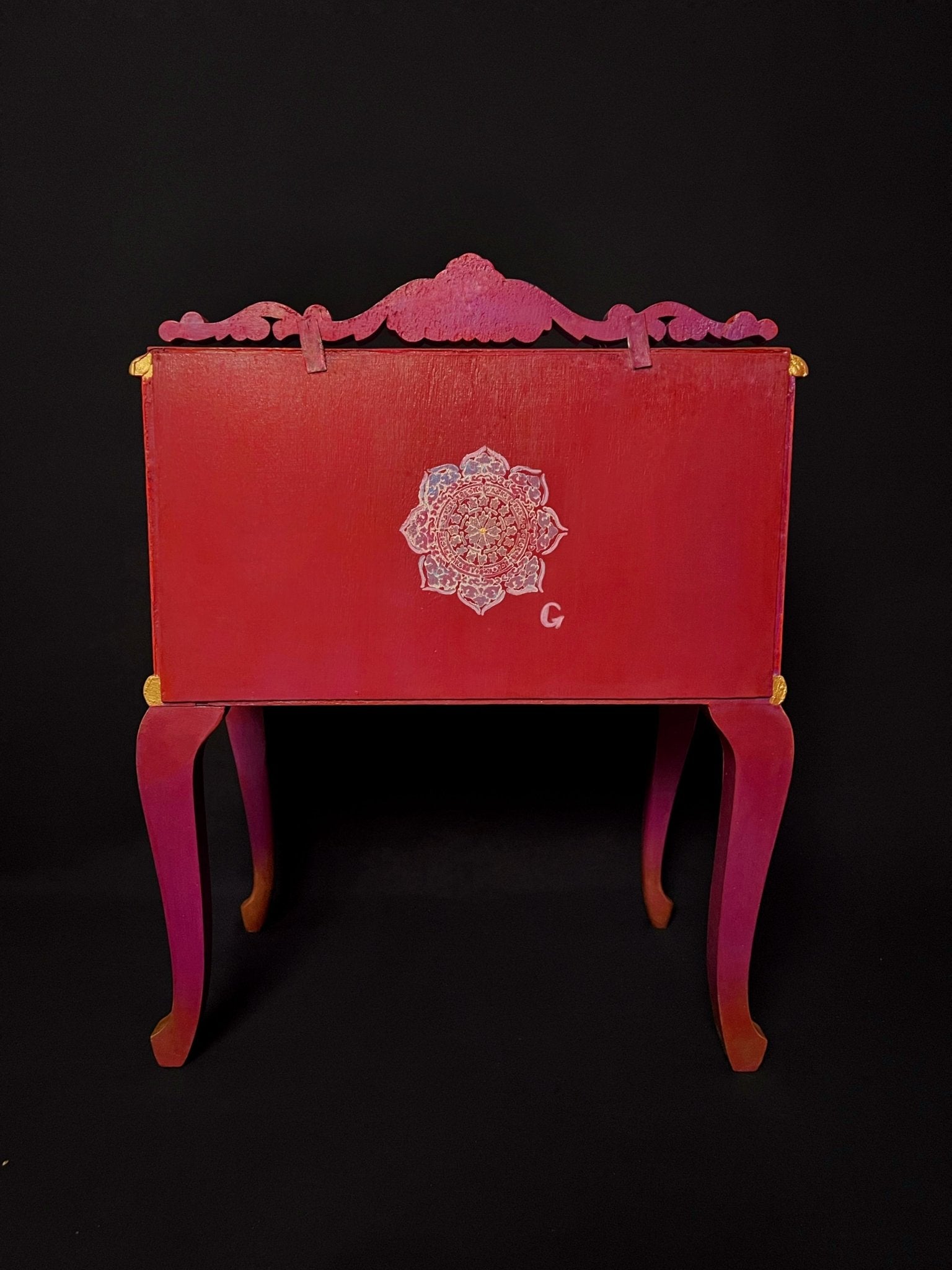 {{ product_title }} – {{ option1 }} {{ option2 }} image {{ incrementing_number }} | CredenzArt custom design