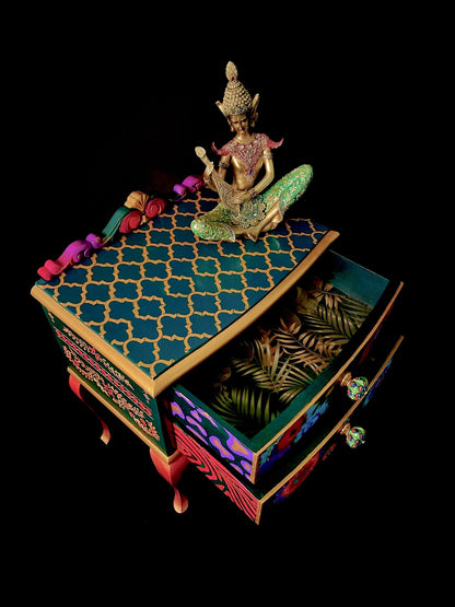 {{ product_title }} – {{ option1 }} {{ option2 }} image {{ incrementing_number }} | CredenzArt custom design