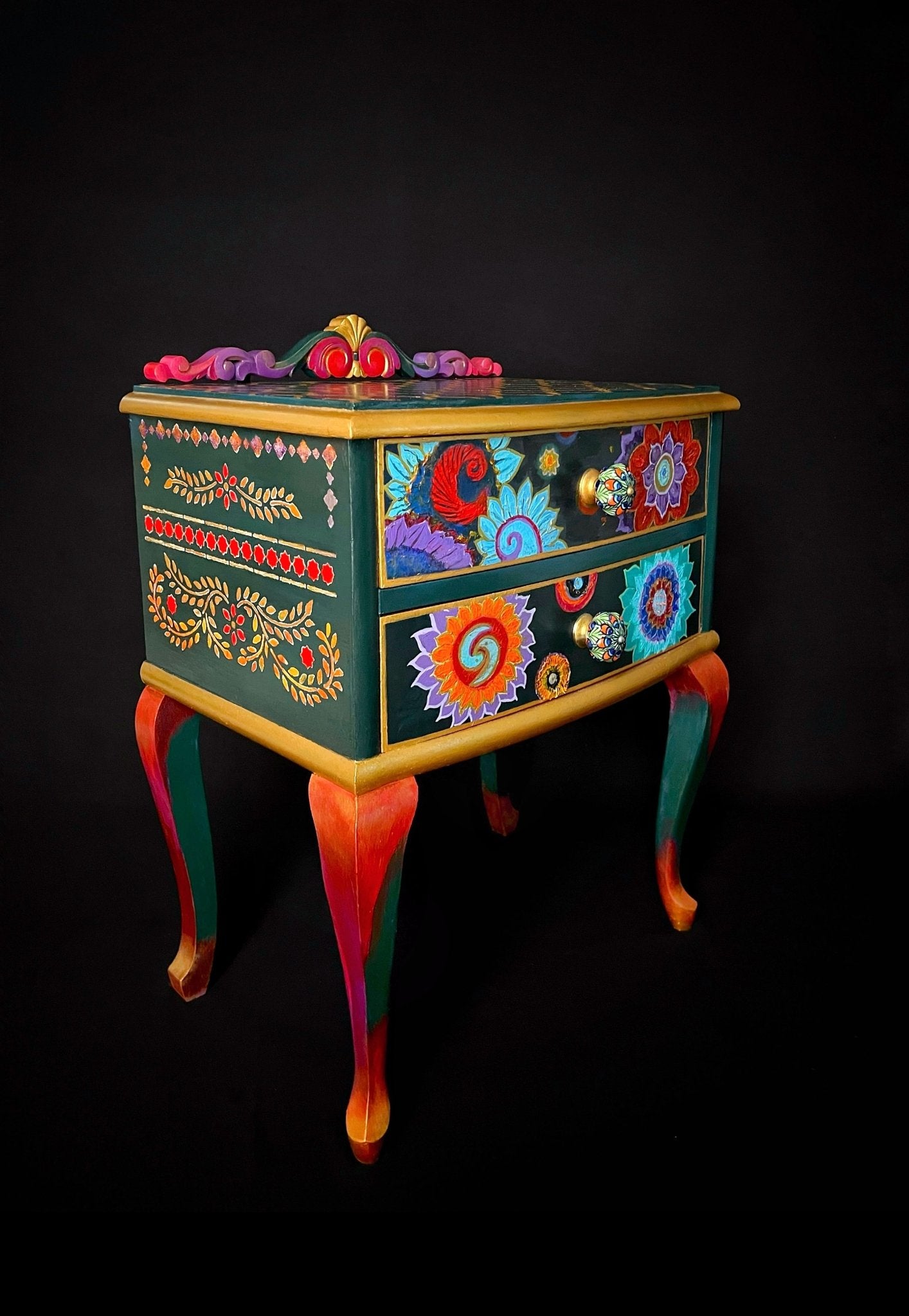 {{ product_title }} – {{ option1 }} {{ option2 }} image {{ incrementing_number }} | CredenzArt custom design