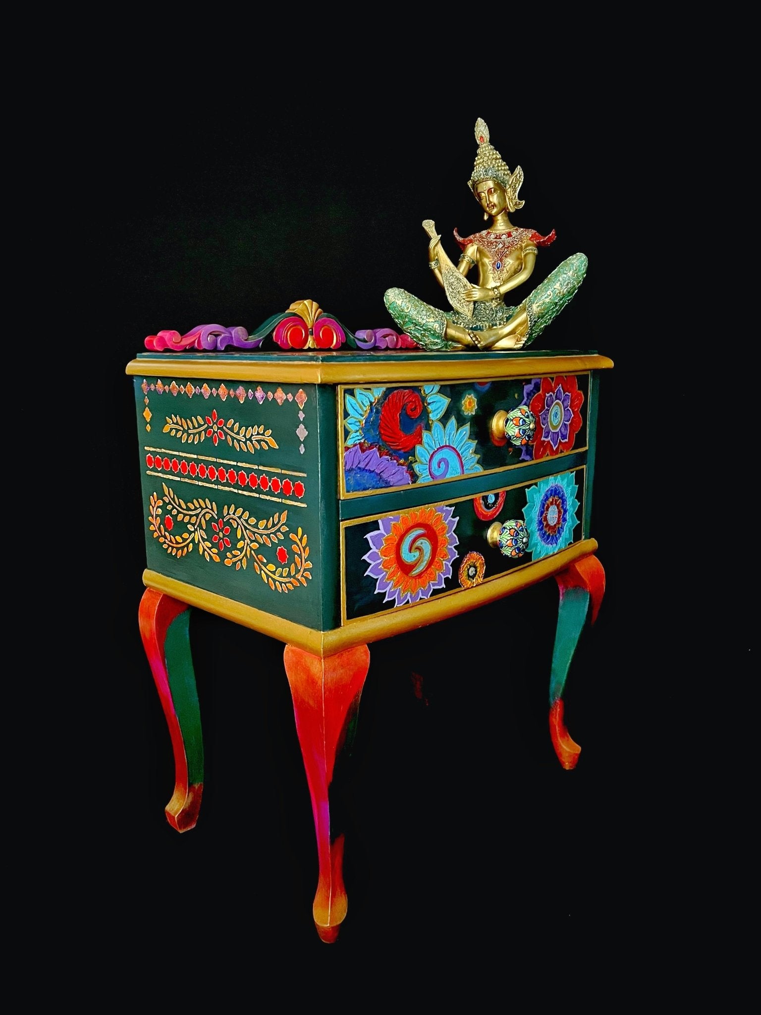 {{ product_title }} – {{ option1 }} {{ option2 }} image {{ incrementing_number }} | CredenzArt custom design