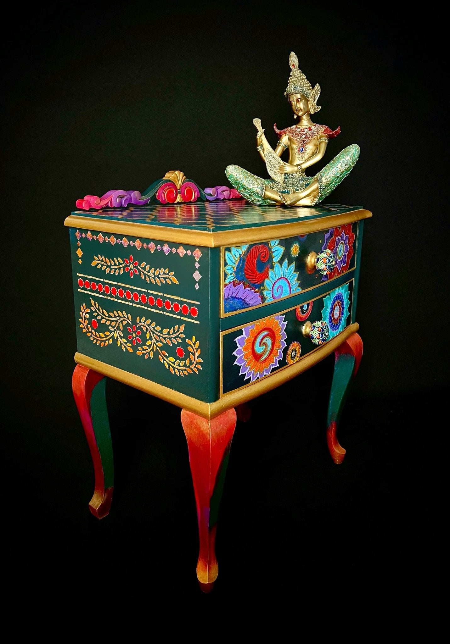 {{ product_title }} – {{ option1 }} {{ option2 }} image {{ incrementing_number }} | CredenzArt custom design