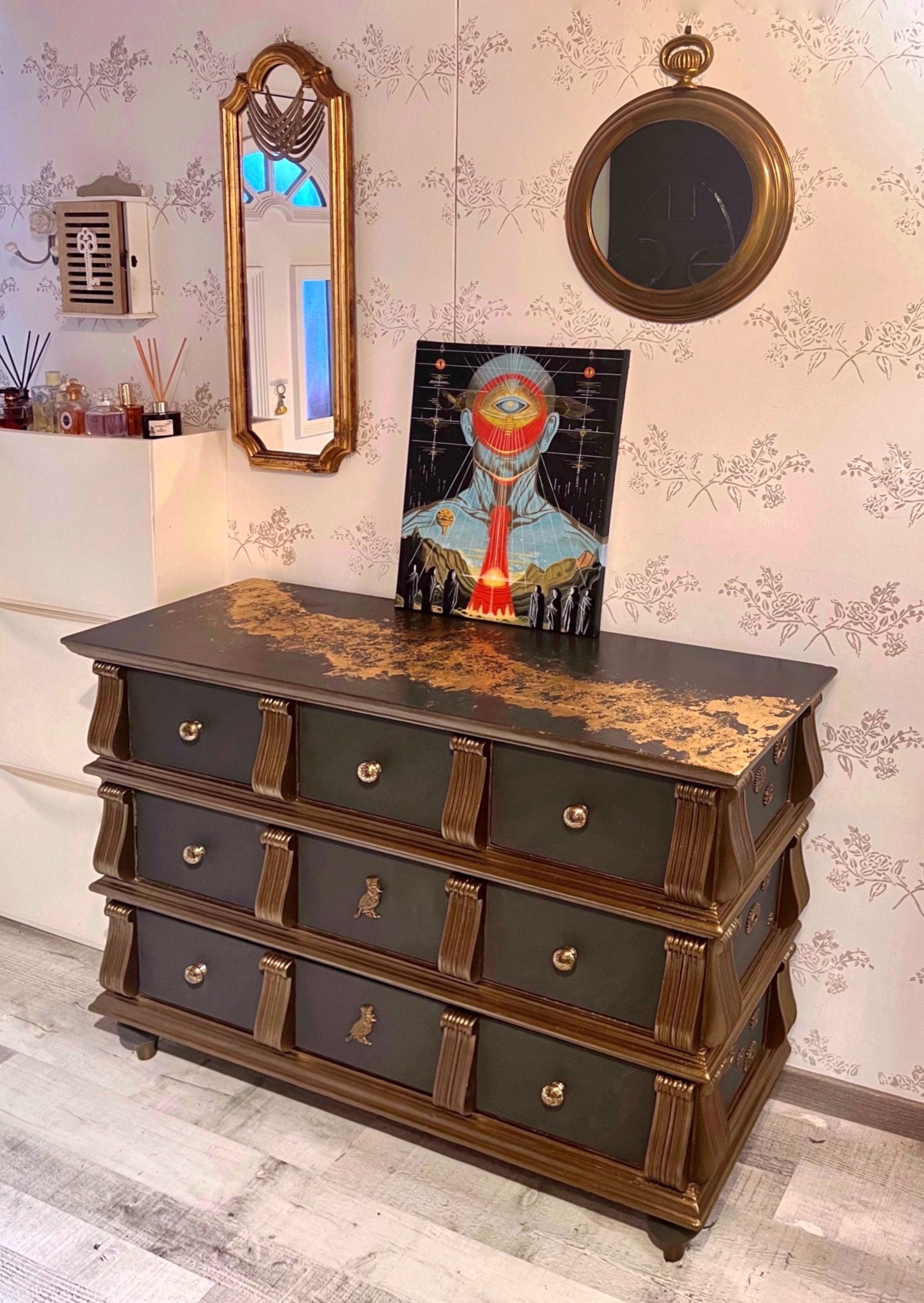 {{ product_title }} – {{ option1 }} {{ option2 }} image {{ incrementing_number }} | CredenzArt custom design