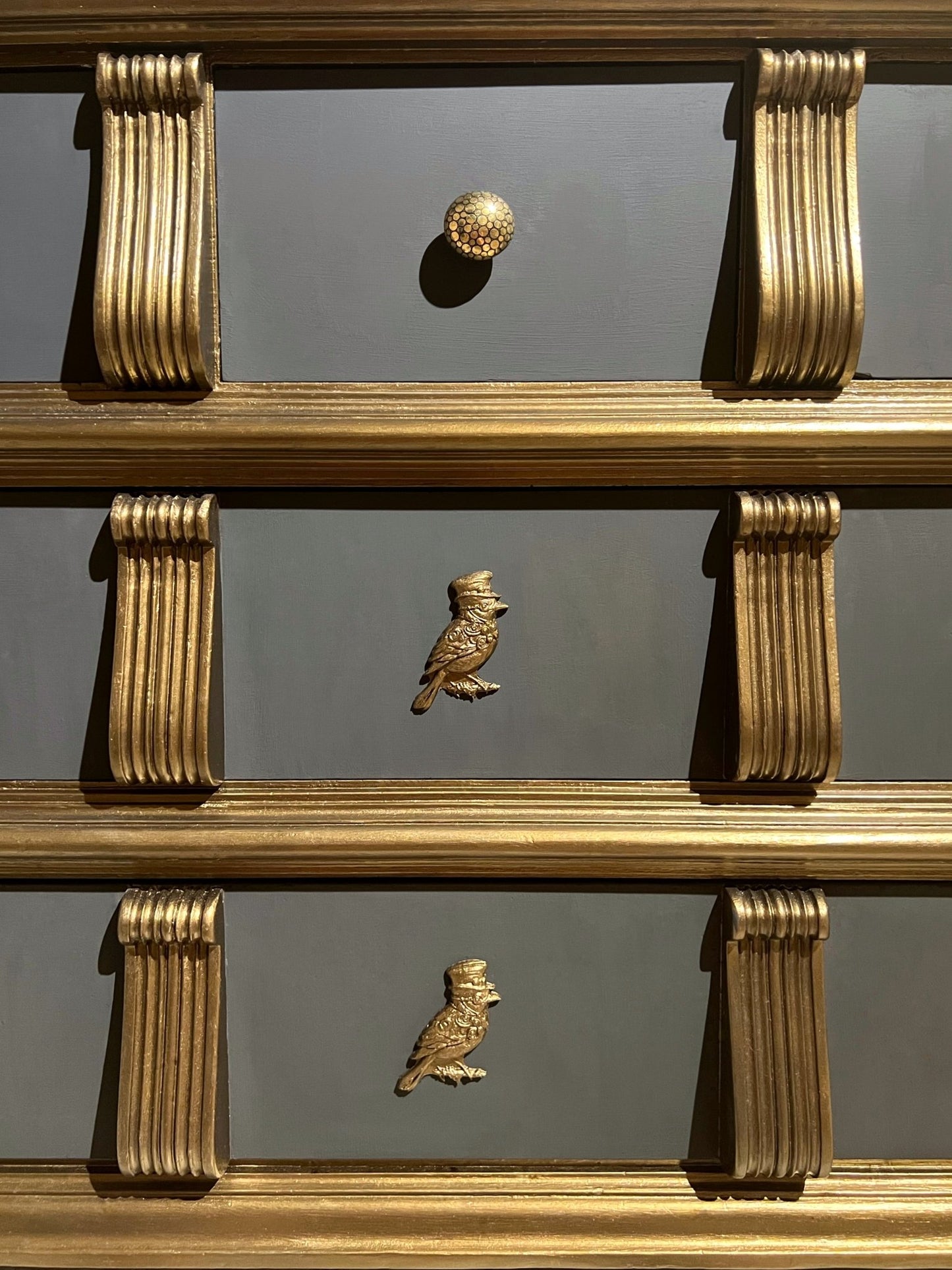 {{ product_title }} – {{ option1 }} {{ option2 }} image {{ incrementing_number }} | CredenzArt custom design