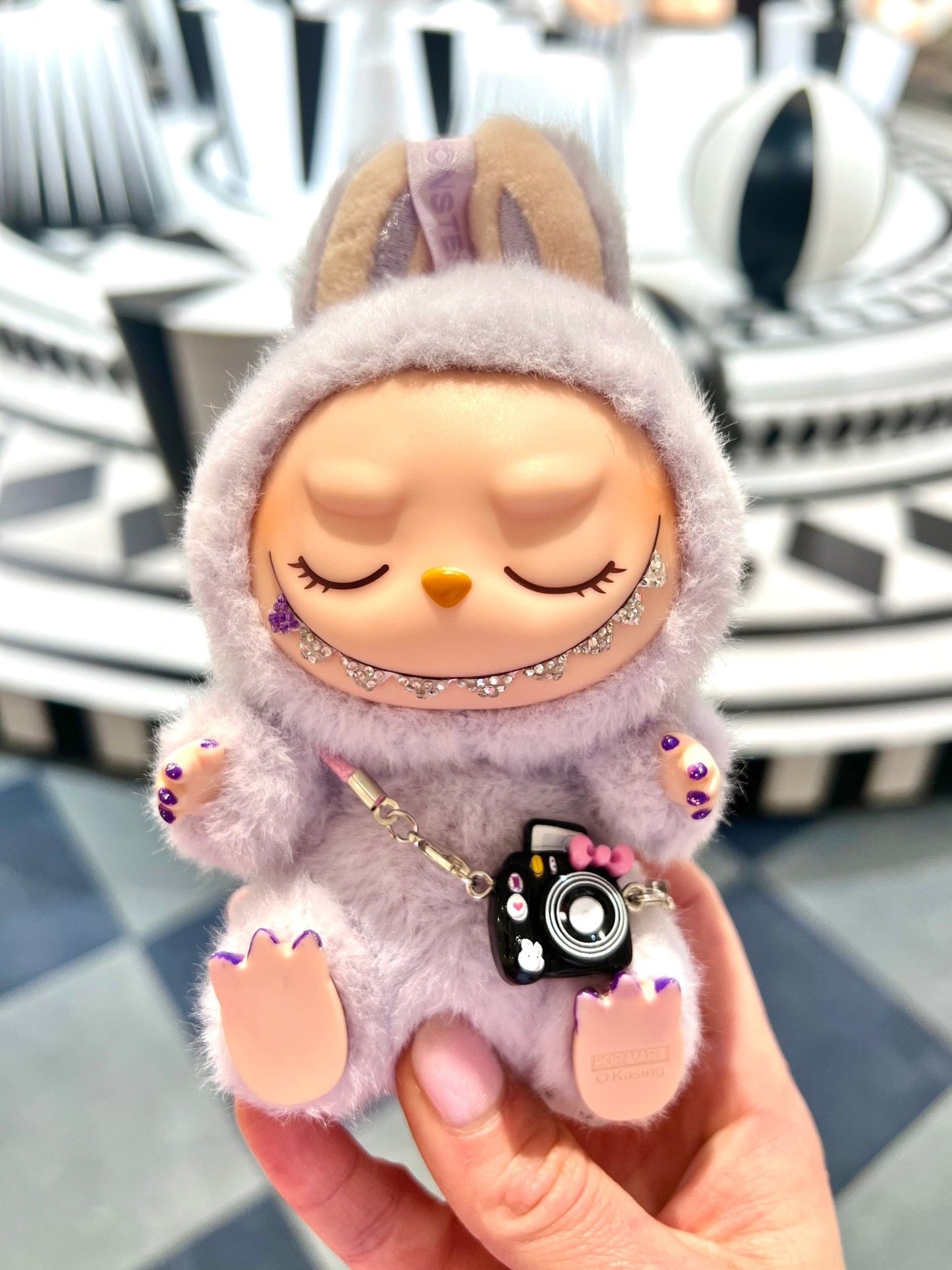 {{ product_title }} – {{ option1 }} {{ option2 }} image {{ incrementing_number }} | CredenzArt custom design