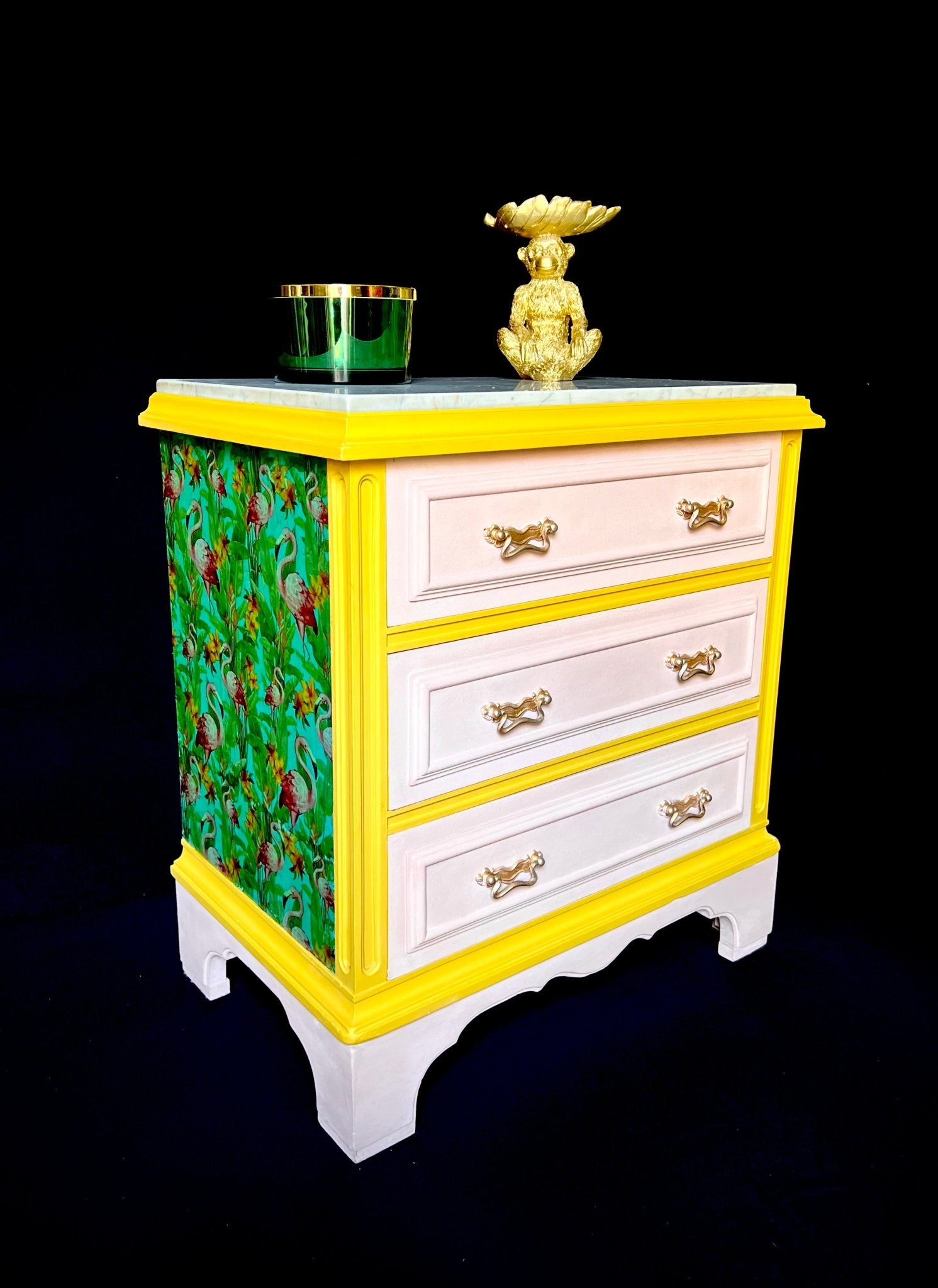 {{ product_title }} – {{ option1 }} {{ option2 }} image {{ incrementing_number }} | CredenzArt custom design