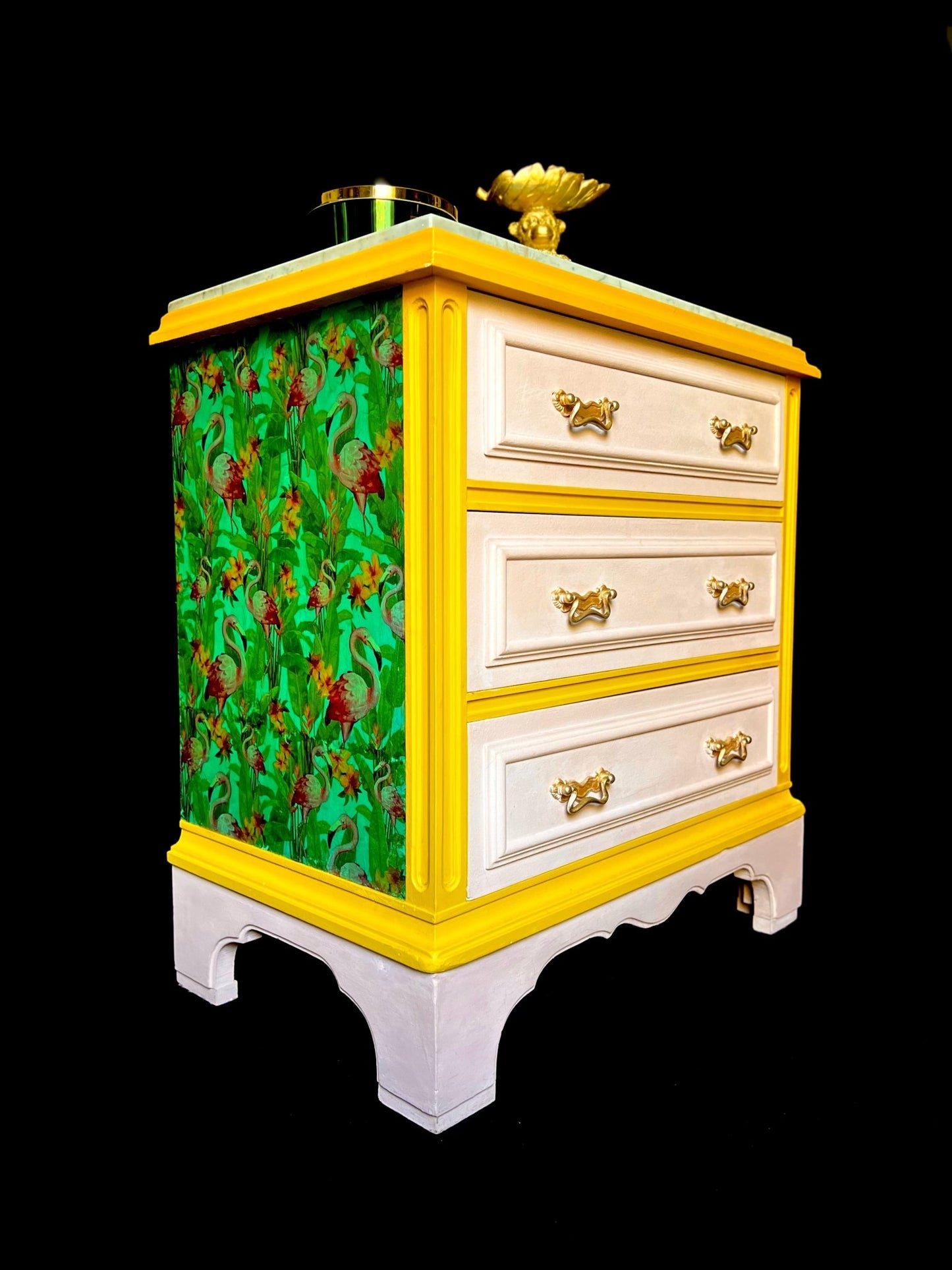 {{ product_title }} – {{ option1 }} {{ option2 }} image {{ incrementing_number }} | CredenzArt custom design