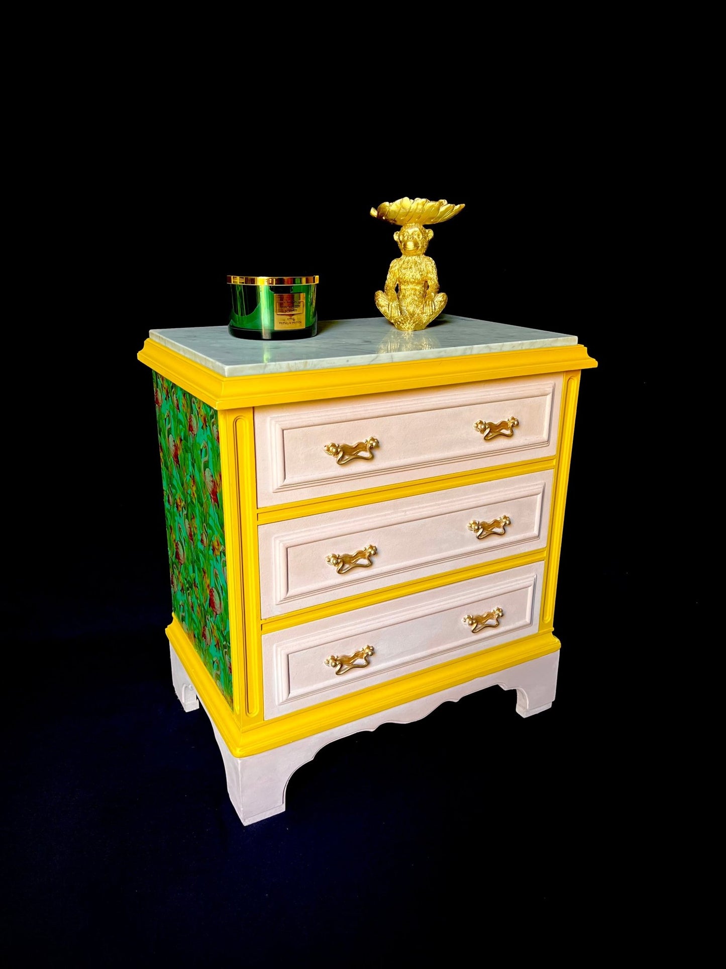 {{ product_title }} – {{ option1 }} {{ option2 }} image {{ incrementing_number }} | CredenzArt custom design