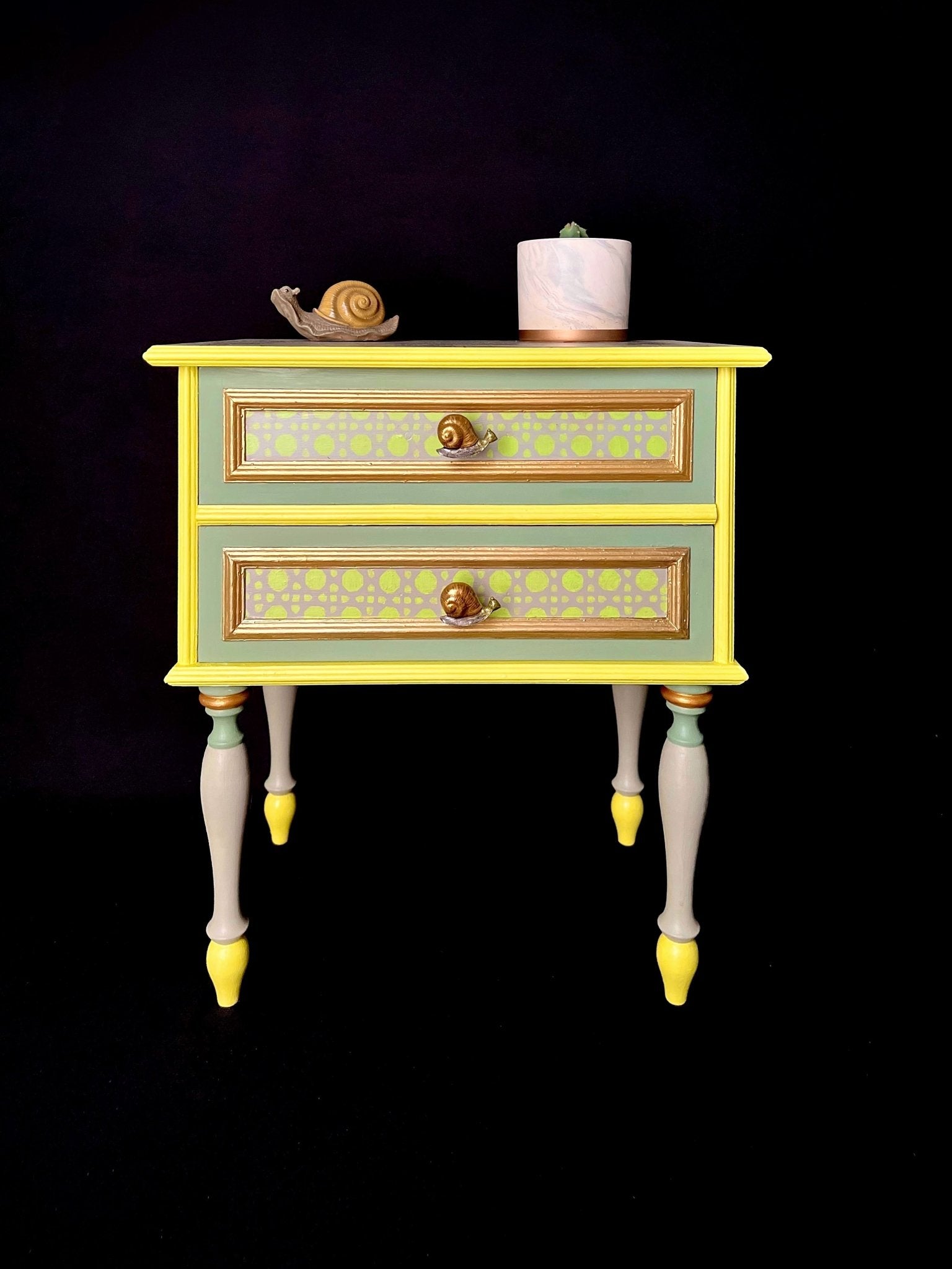 {{ product_title }} – {{ option1 }} {{ option2 }} image {{ incrementing_number }} | CredenzArt custom design