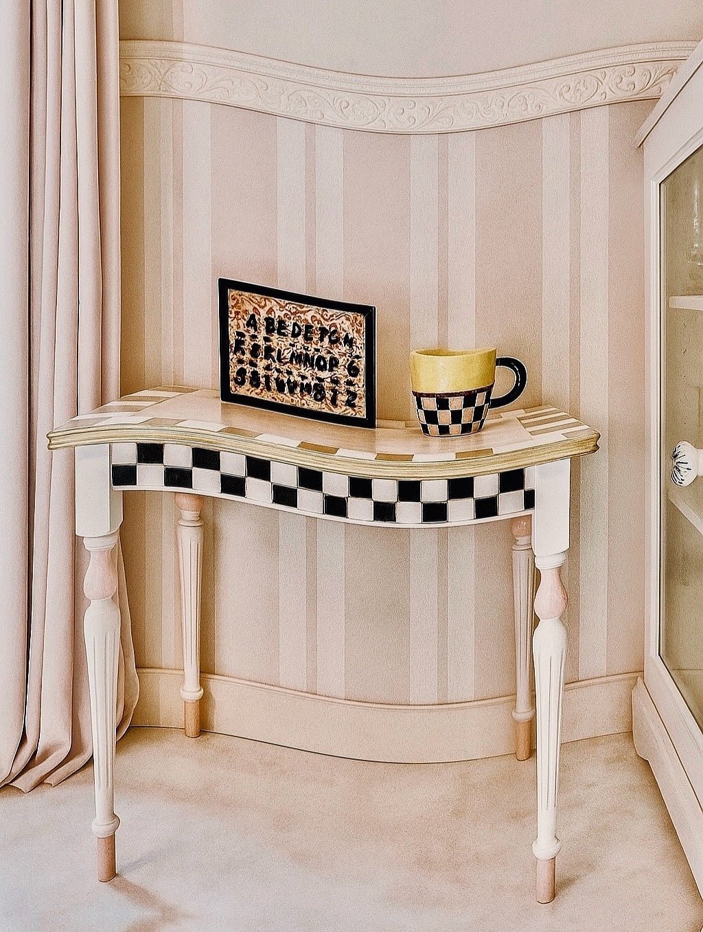 {{ product_title }} – {{ option1 }} {{ option2 }} image {{ incrementing_number }} | CredenzArt custom design