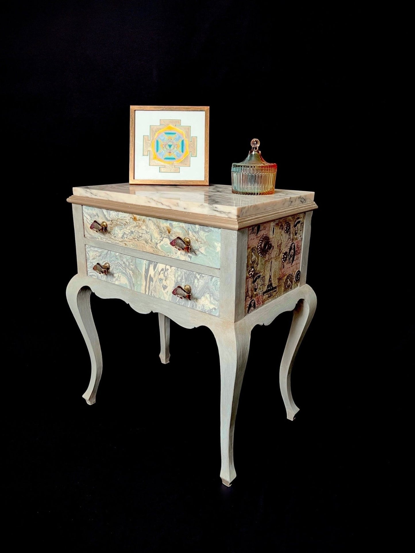 Mesita auxiliar artística - CredenzArt custom design