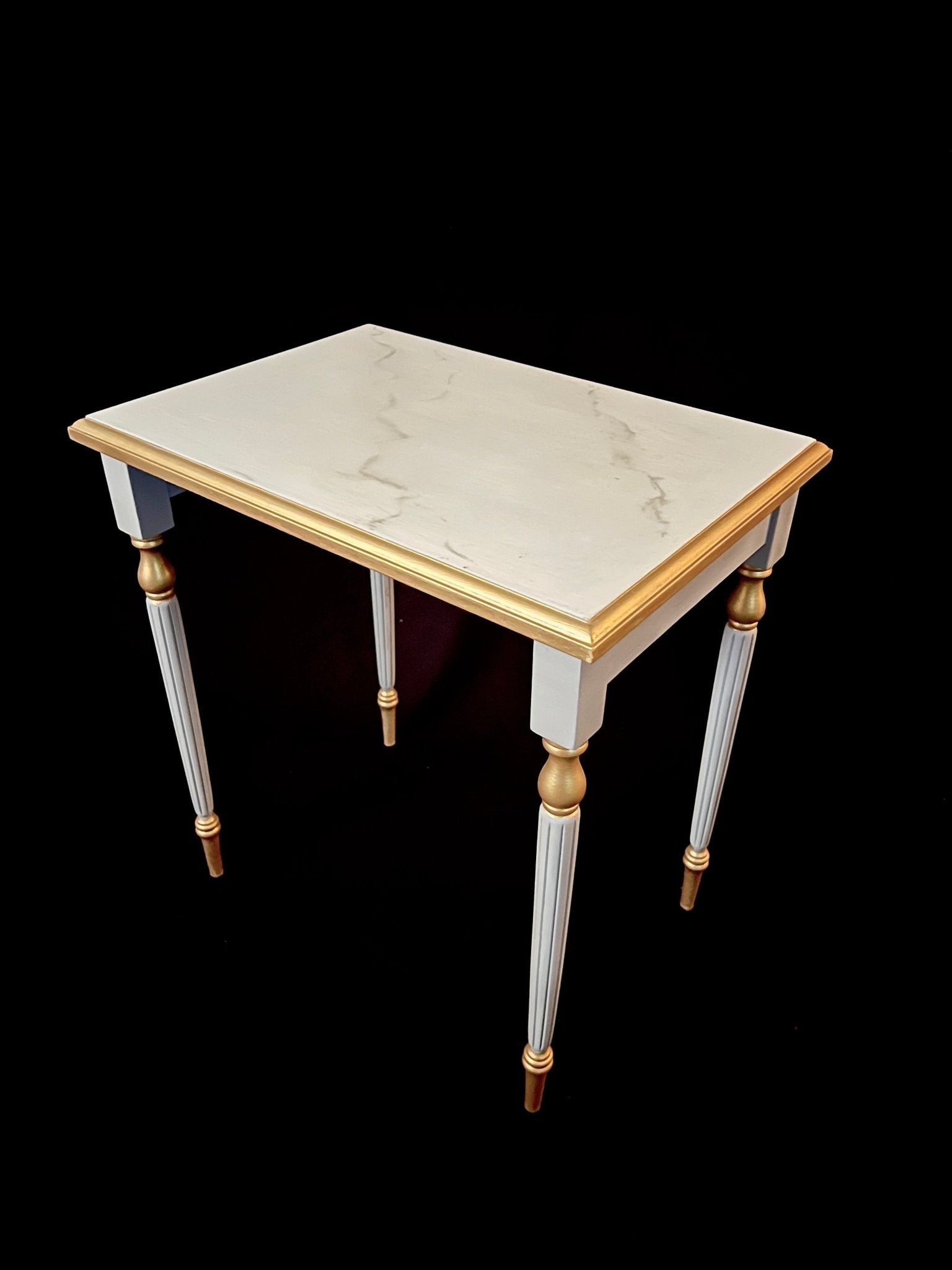 {{ product_title }} – {{ option1 }} {{ option2 }} image {{ incrementing_number }} | CredenzArt custom design